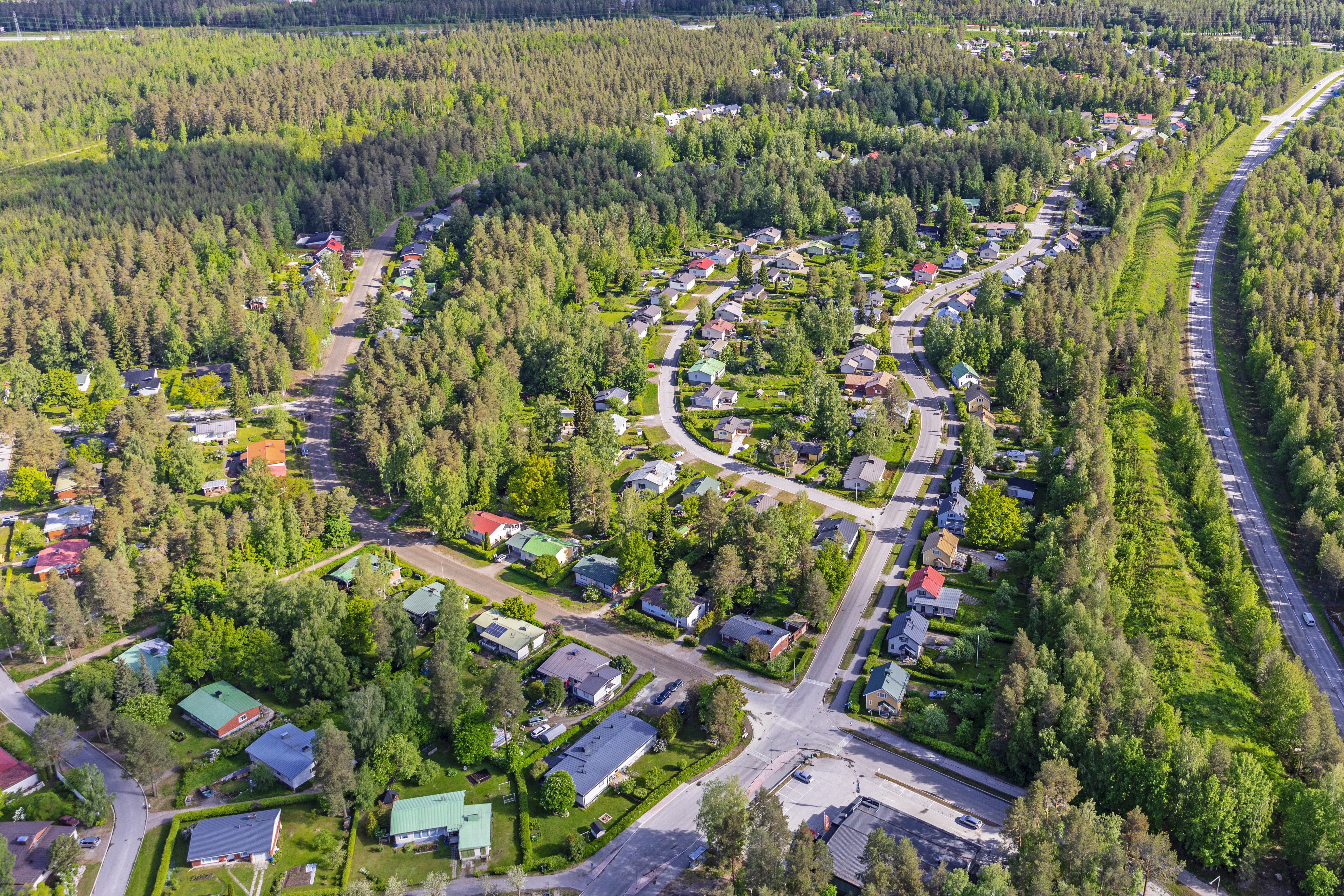 Kaavoitus/Kurjentie etelästä kuvattuna 2023 (10) rajattu muokattu muokattu.jpg