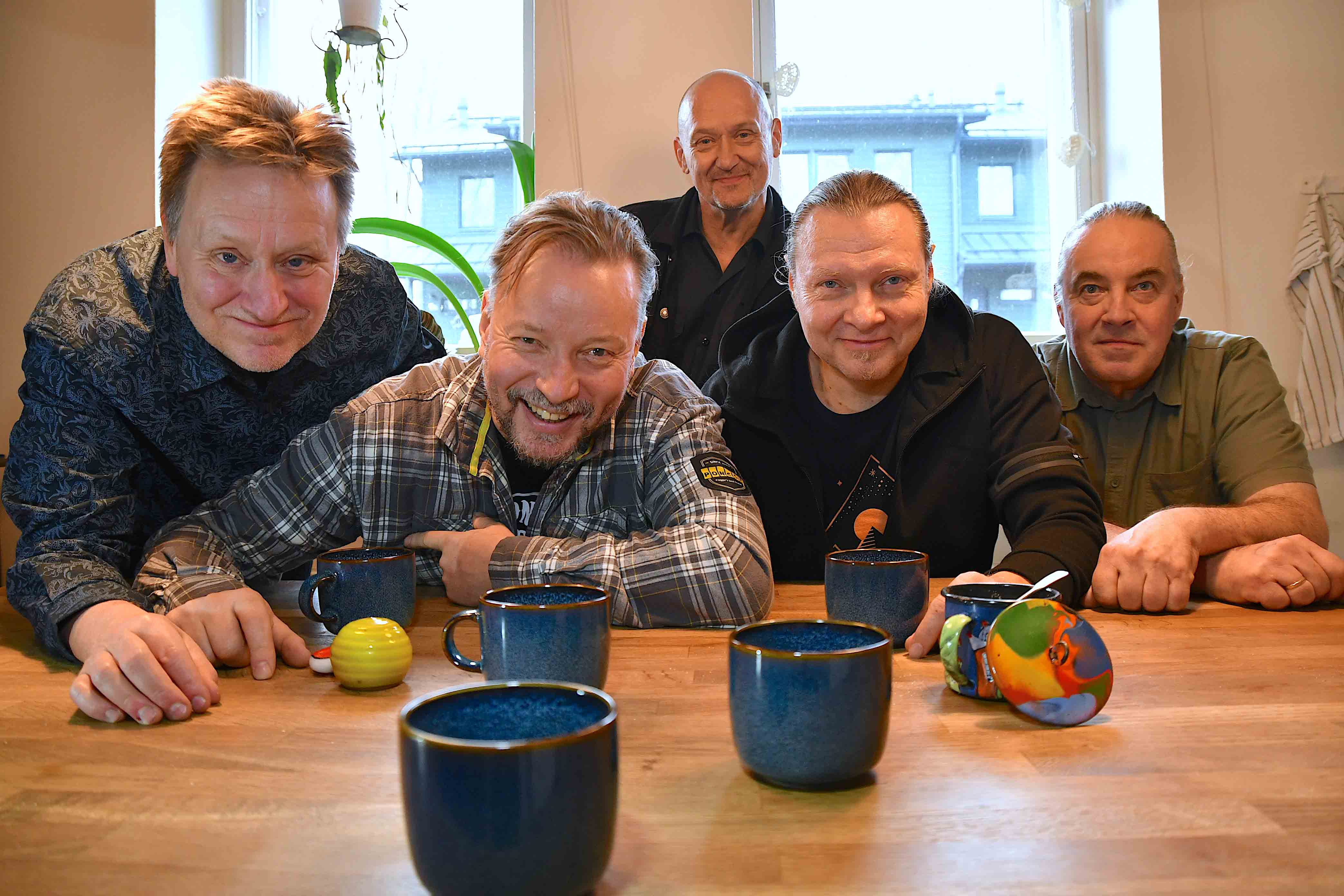 Kolmas Nainen -orkesterin jäsenet.