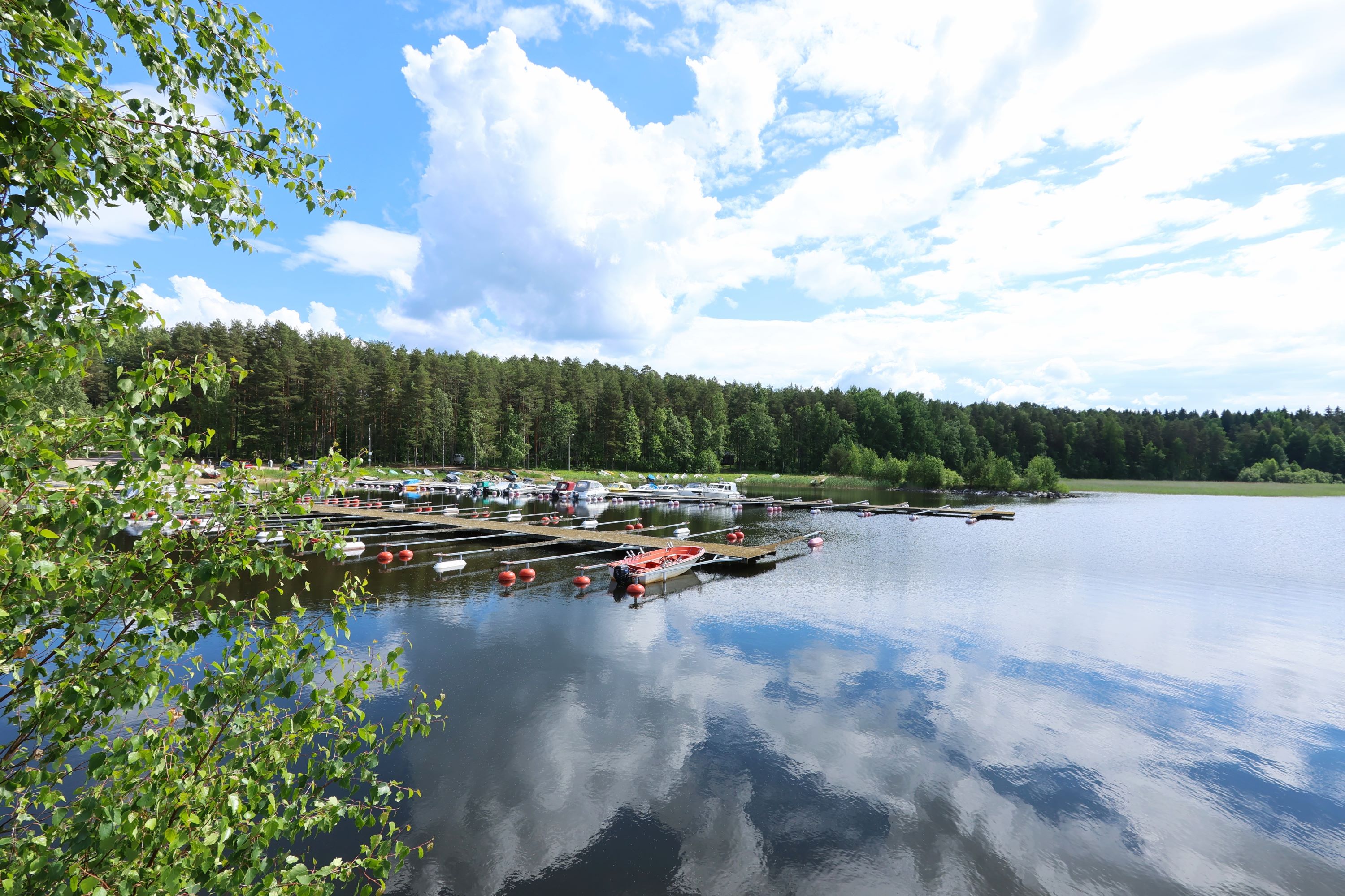 Huhtiniemen ranta.