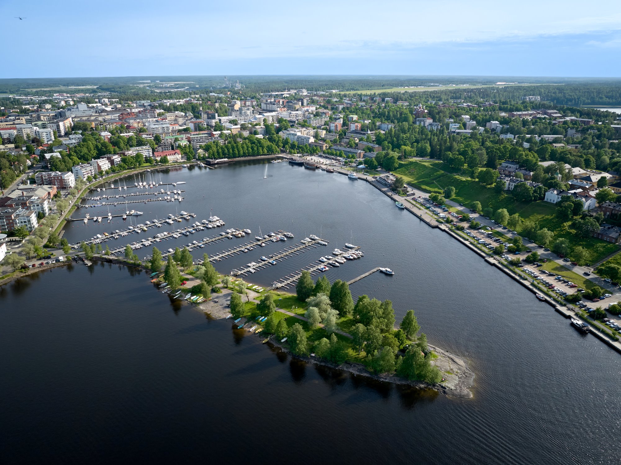  Kaupunginlahti ja keskustan alue.