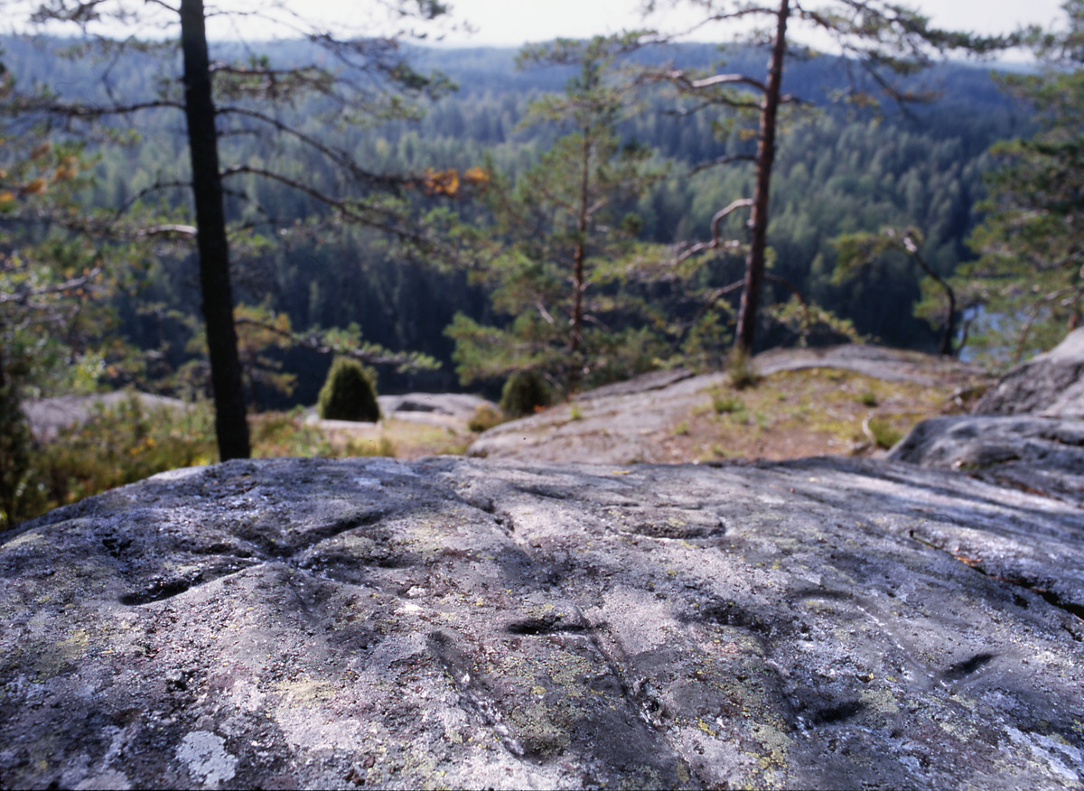Rautjärvi, Haukkavuori; Uudenkaupungin rauhan rajamerkki 1722, Mikkonen, Vesa, 1999