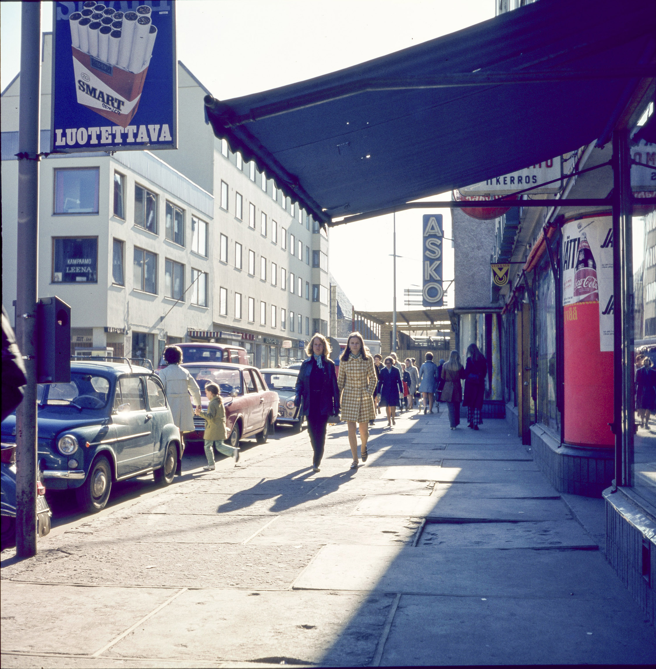Mikonsaari, Aarne A. 1971. Valtakatu. Lappeenrannan museot.